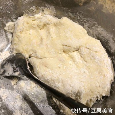 坚果椰香司康这样吃，换个口味换种心情