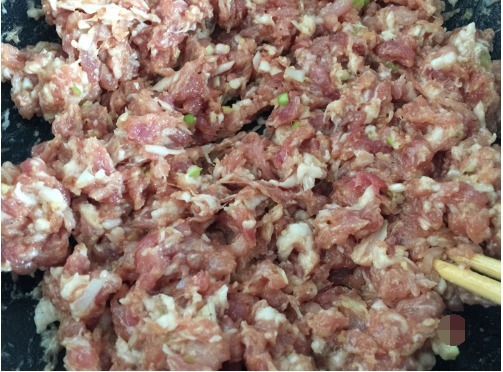 在家烙馅饼,总是没有外面买的皮柔软,其实技巧都在和面上