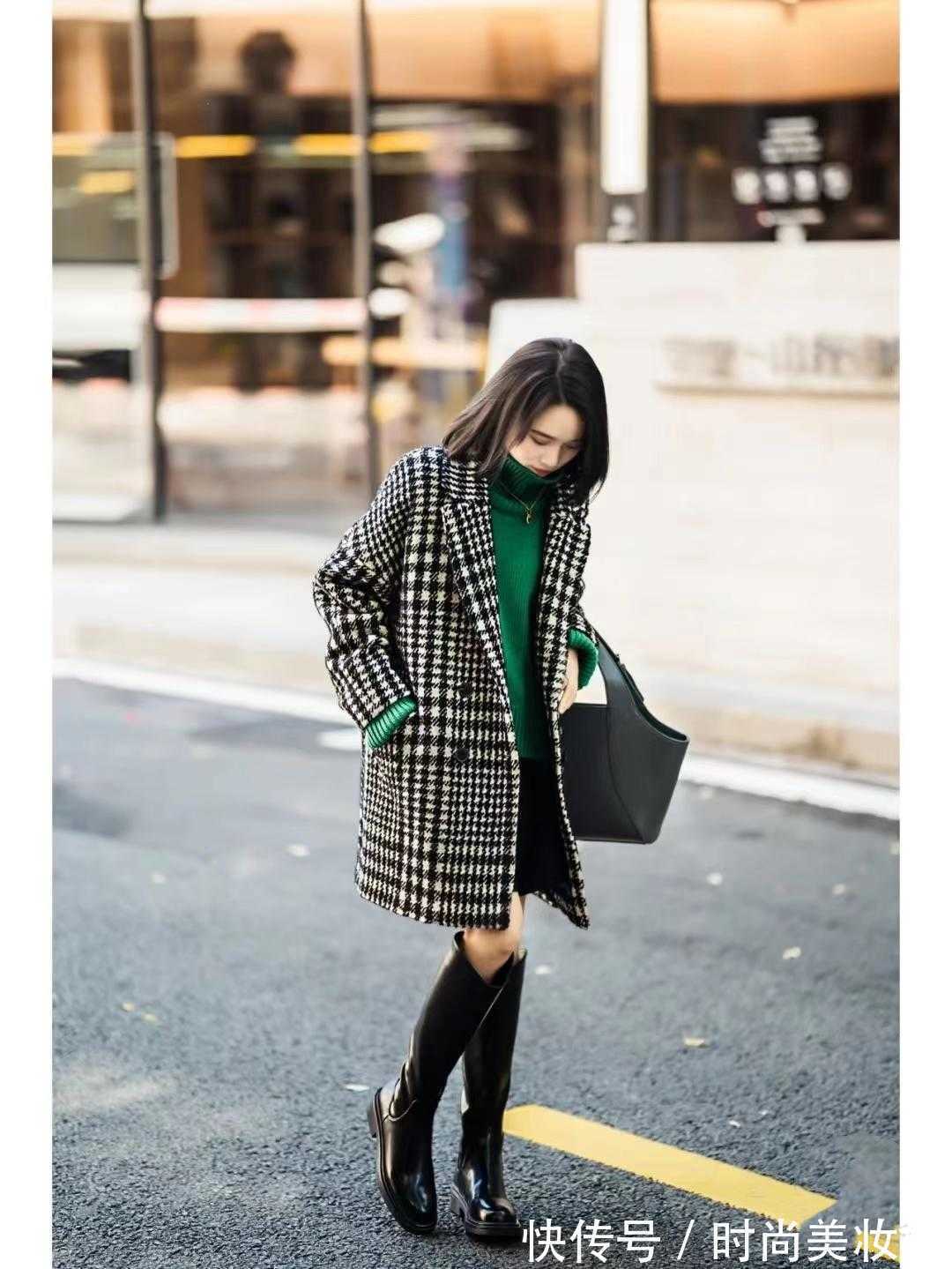 大衣 小个子“大衣+毛衣+长靴”太好看了,时髦显高不说,还很高级