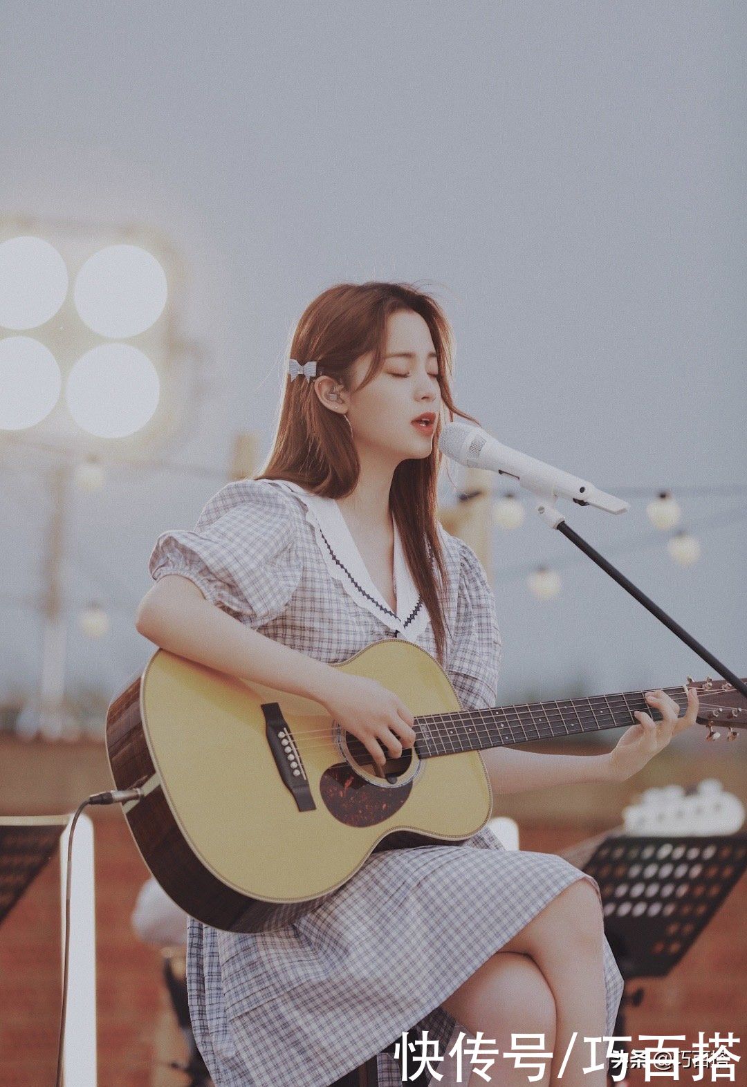 穿搭|穿搭时不时髦看细节！根据脸型选择衣领，魅力提升好多倍