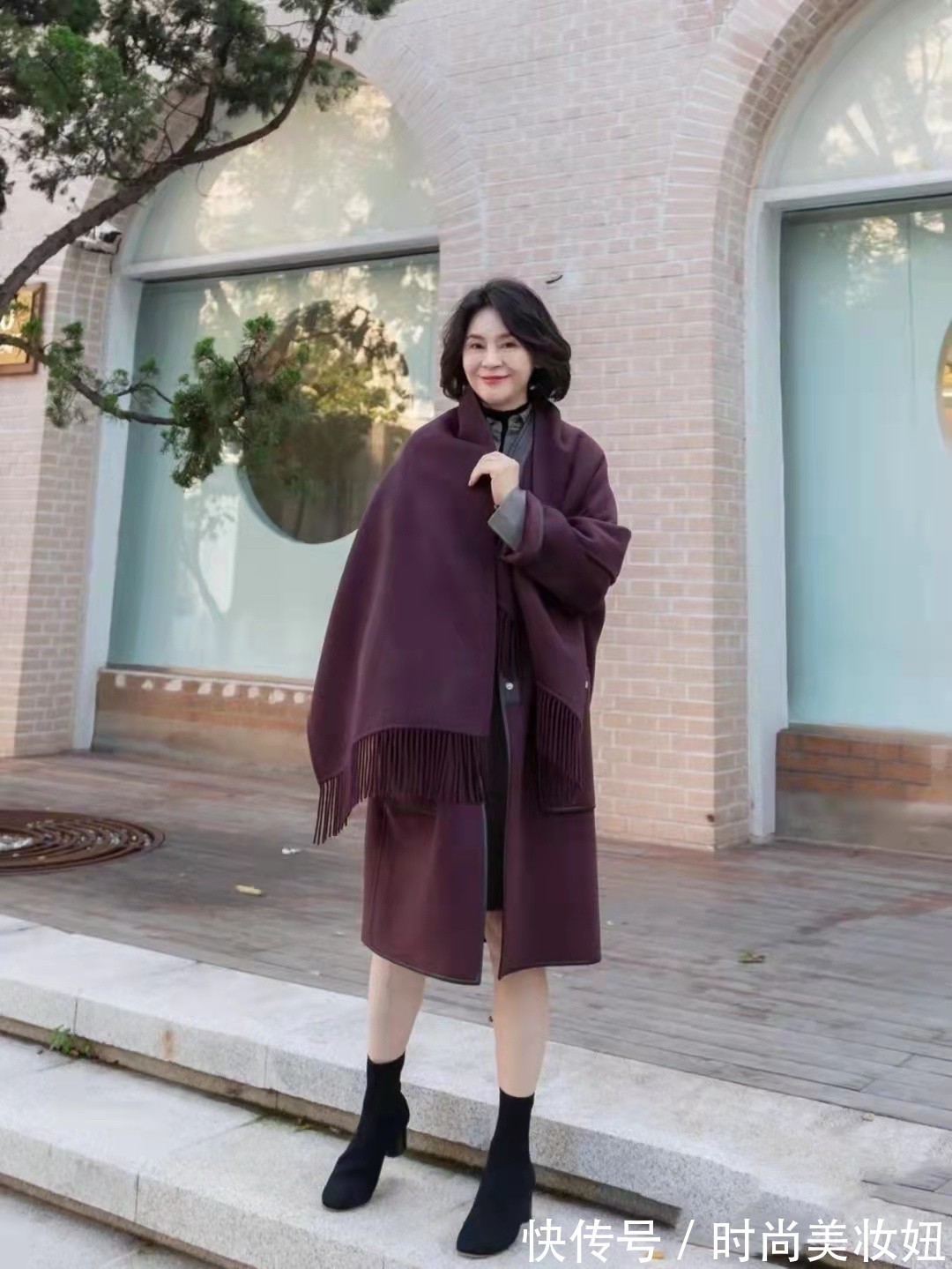 露腿|50岁女人可以露腿吗?看看素人博主的穿搭,不仅高级还减龄