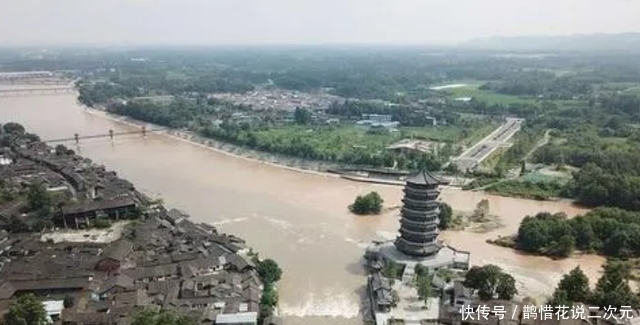 古镇|四川的烟雨古镇，有“小成都”的美誉，被称“活版清明上河图”