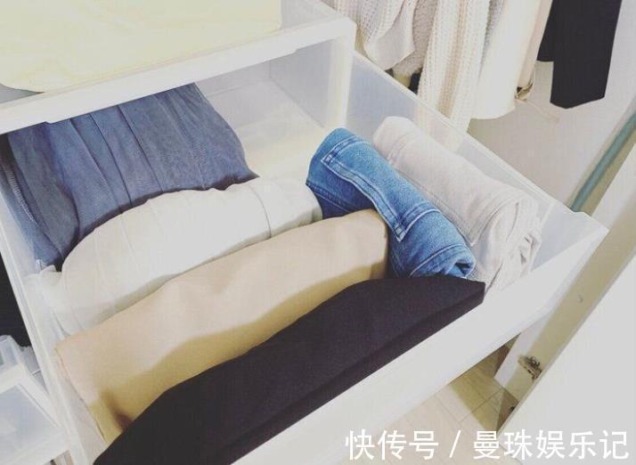 餐具|日本一家四口的极简生活:用最少的物品,过上最幸福的日子