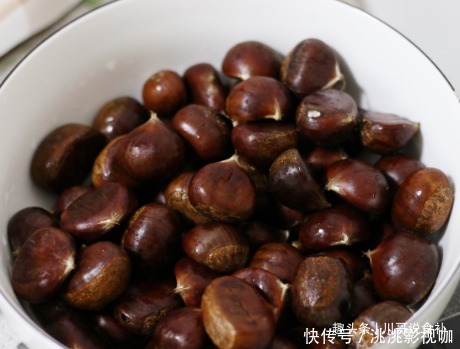 好吃|板栗好吃不易剥皮掌握3个要点,轻松剥皮不伤手,个个完整