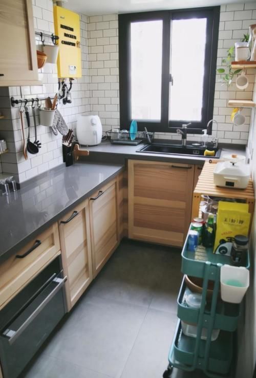 油污|建议大家：若不差钱，记得给厨房安排这3件高级货，好用还不贵