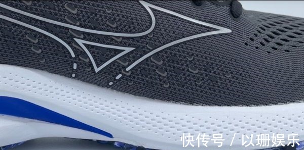 安踏 大体重别乱买跑鞋!“缓震”和“支撑”,到底应该怎么选?