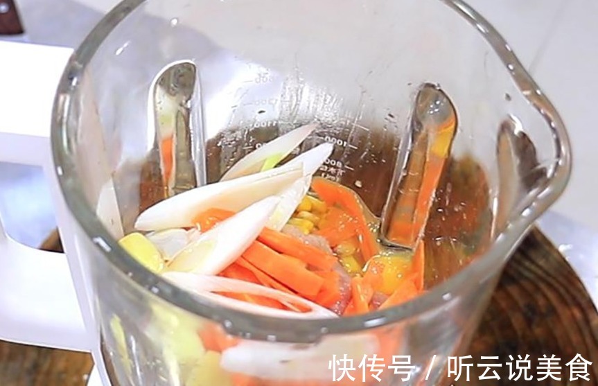 用鸡胸肉竟然可以做成丸子汤,厨师长教你方法,Q弹十足,味道鲜!