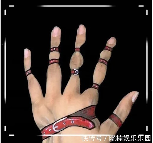 成品#美术生画“手指被勒妆”,原以为是瞎画,看见成品:你不疼吗