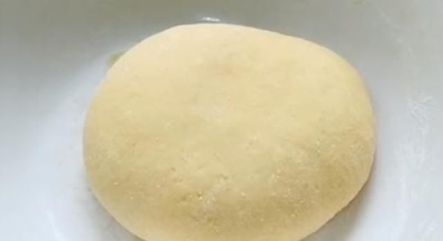 1碗面粉,2个鸡蛋,不蒸不煮,5分钟做一个大锅,比面包香