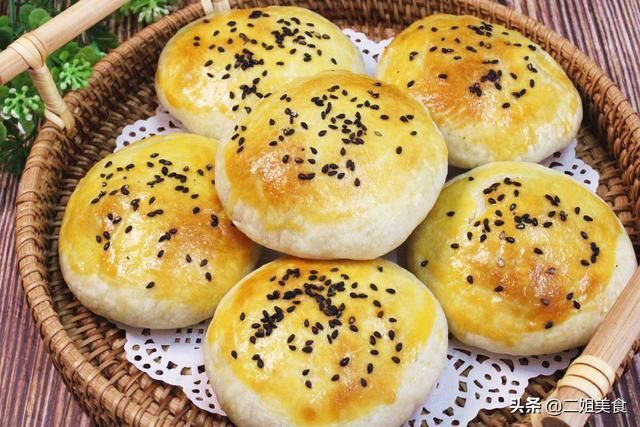 酥脆|孩子最爱吃的红糖酥饼，掌握正确的做法，层层酥脆，放凉不回软