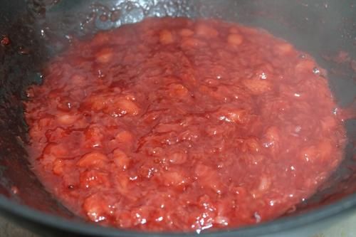 三月最爱草莓，自制草莓酱做法简单无添加剂，好吃看得见