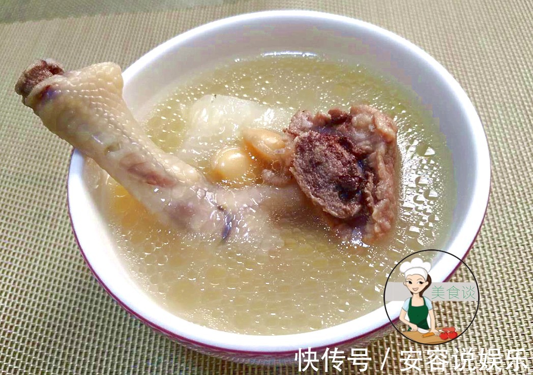 夏天，此汤三天两头准做一锅，鲜香甘甜，还清热降火，越热喝越香