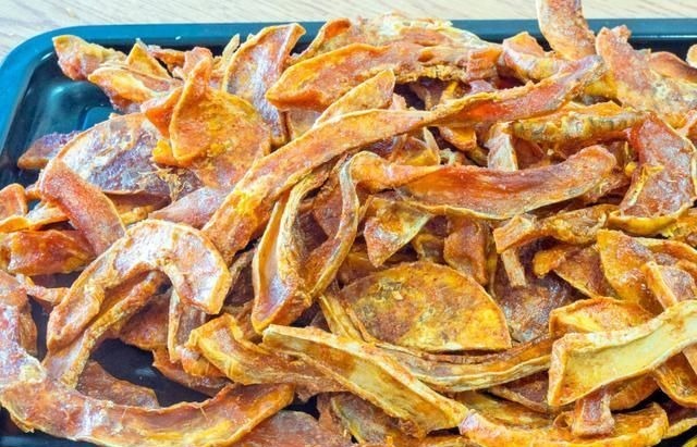 遇到这3种蔬菜多买些，晒干保存起来，冬天用来炖肉蒸包子都好吃