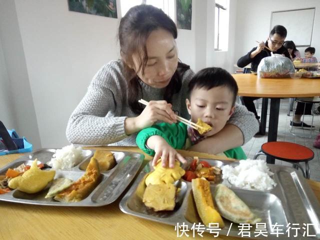 性早熟|夏天牢记:孩子越吃越笨的4种“黑名单”零食,家长绝不可纵容