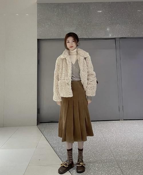 2021年新出的“高级减龄”穿搭方案，实用百搭又耐看，建议收藏！