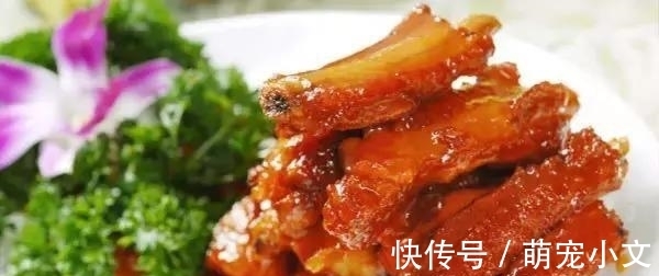 糖醋排骨|美食:香辣蒜香虾,肉末香菇炒韭菜,糖醋排骨,辣尖椒炒牛肉片