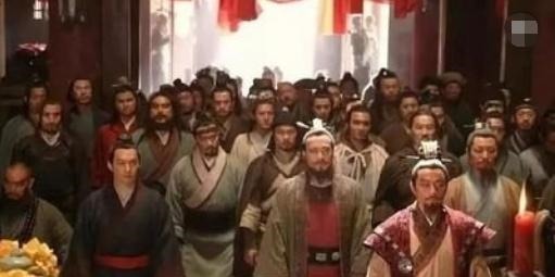 宋江临死前,为什么要用毒酒将李逵毒死,原来他知道一天大的秘密