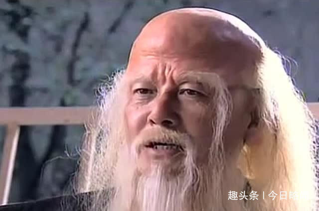 盘古#封神中鸿钧老祖再厉害,在他面前也是小弟,更别说三清了