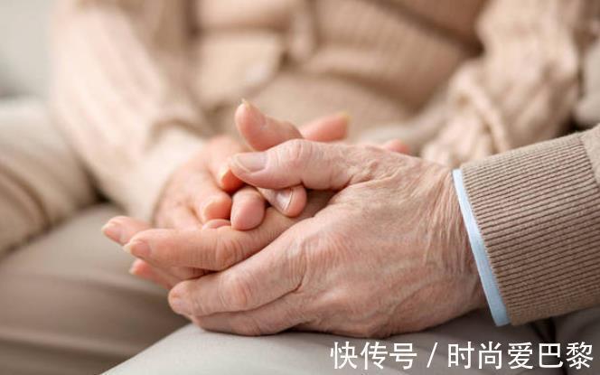 上有老下有小|独生子女家庭的“假优势”:爱不会有人分享,困难也要一个人扛