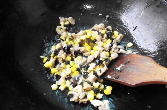 食用价值|最通便的蔬菜不是芹菜,是它,1周吃3次,排出宿便,大肚腩不见了