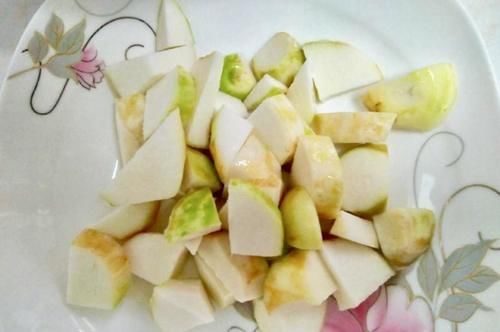 春天，春天别错过这种碱性蔬菜，做法简单，营养极高，还可以炖着吃