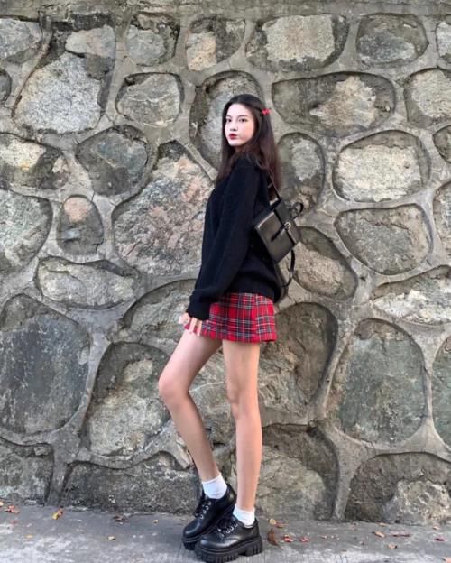 今年最想要的一双鞋，看着“丑”，但穿起来又显高又时髦