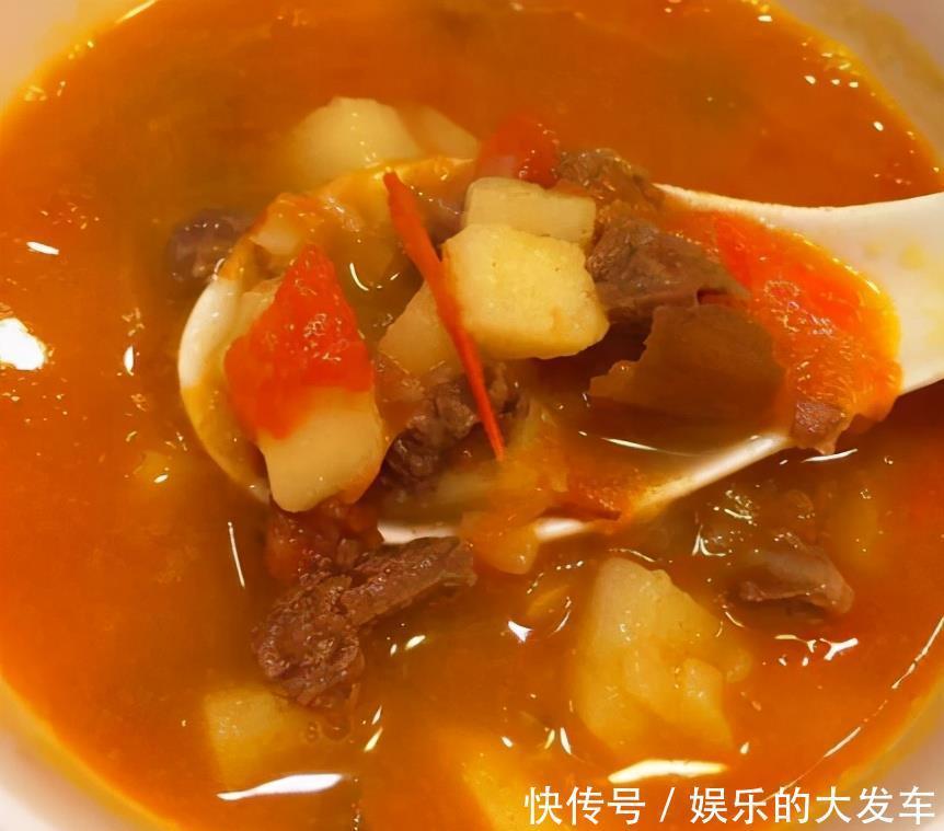汤汁|番茄牛腩此法做?汤汁浓郁,鲜美软烂,汤汁儿都不剩,隔三差五吃