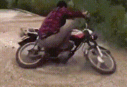|搞笑GIF：今天是我大喜的日子 但感觉一点都不开心