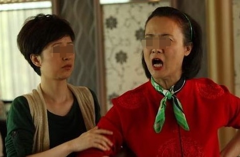 小王|说好二胎随妈姓,结果产下双胞胎婆家不干,网友要彩礼没