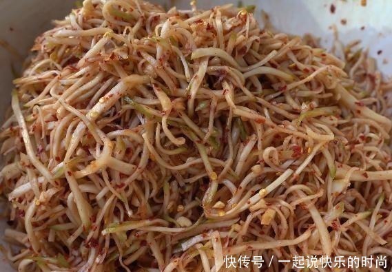 消化|蔬菜中的“营养冠军”,补钙补铁助消化,腌着吃最过瘾!又香又脆