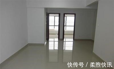 地砖|装修应该先装门还是先贴地砖?原来我们一直弄错了,幸亏了解及时