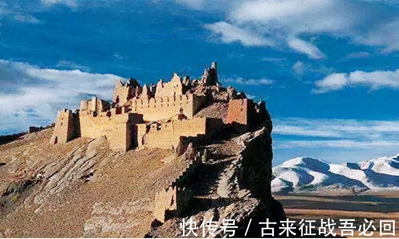 罗布泊|新疆古墓挖出千年干尸,骨骼纹路清晰,嘴唇还涂着2700年前的口红