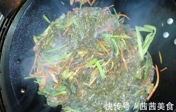 食物|媳妇晚饭不吃主食,常吃这种食物,1个月瘦10斤,早起准时排宿便