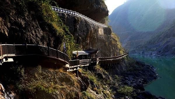  栈道|首批嘉陵江十大旅游地理坐标“明月峡”盛装亮相