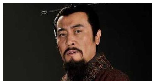 三国此人最无情?手段比曹操还要绝,刘备却替他叫好!