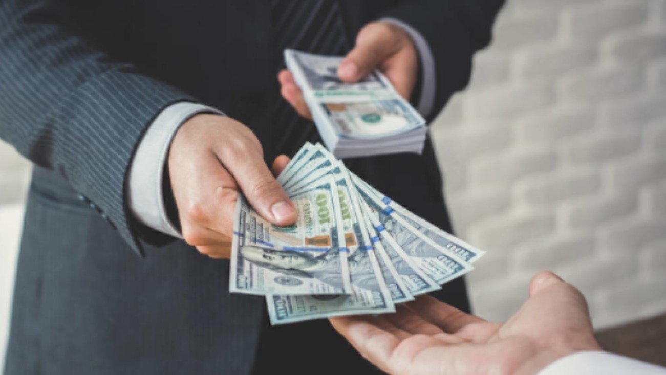 人生&“欲太过,必有祸”,人生“6大欲”别太过,容易惹祸上身