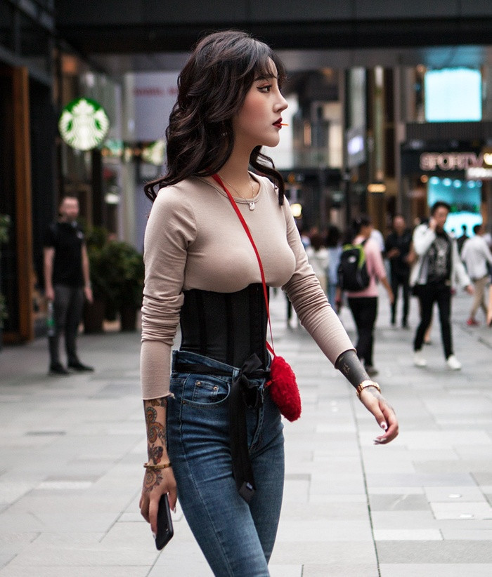 小姐姐|小姐姐一字肩束腰长裙, 显漂亮腰身, 露迷人香肩!