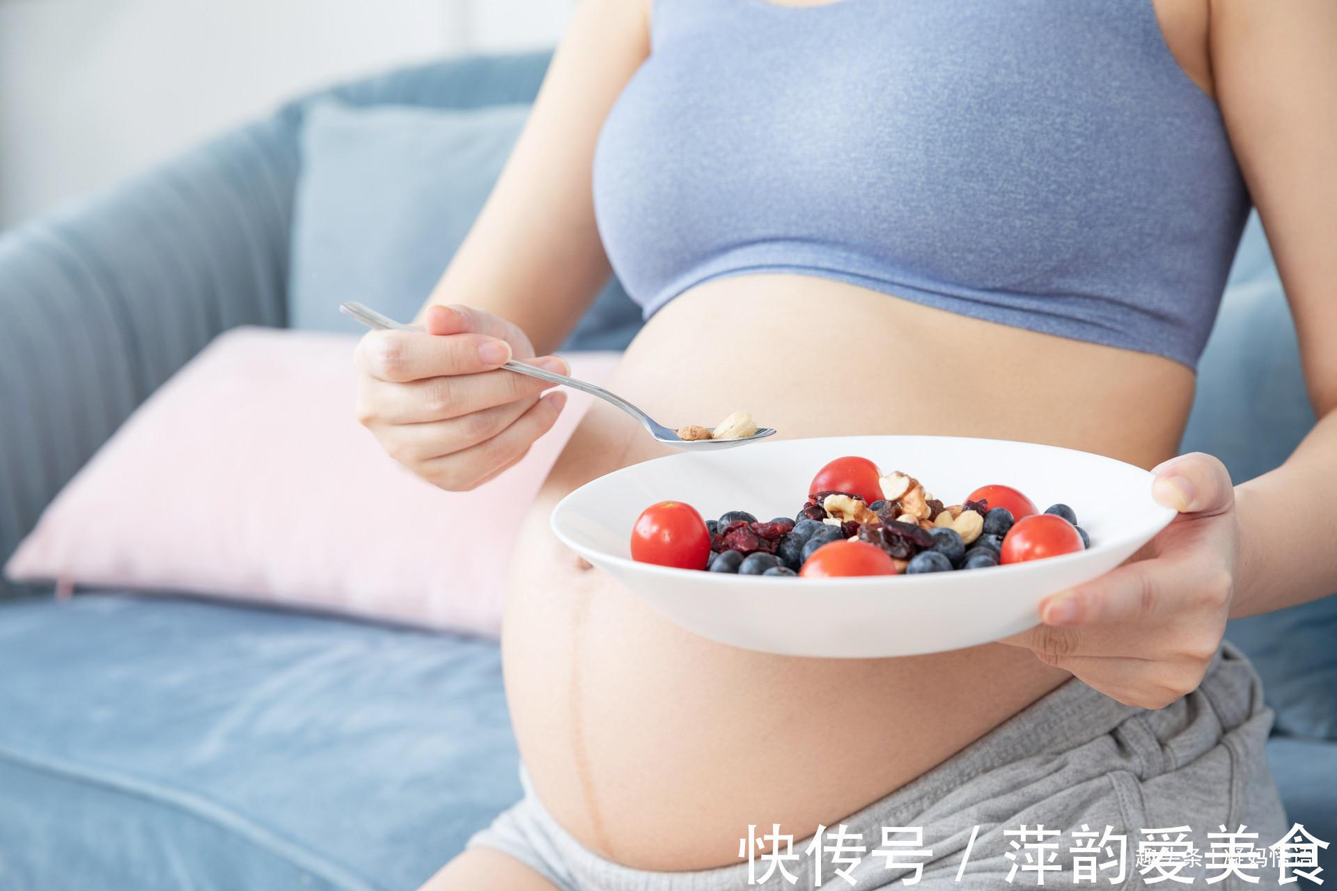 食物|孕晚期,胎儿最害怕妈妈做“四件事”,容易早产和缺氧