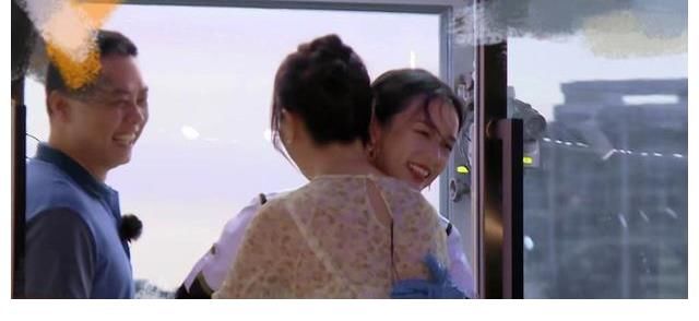 周也|《中餐廳5》下期要爆，姚安娜親友團參與錄制，父親姐姐誰會來？