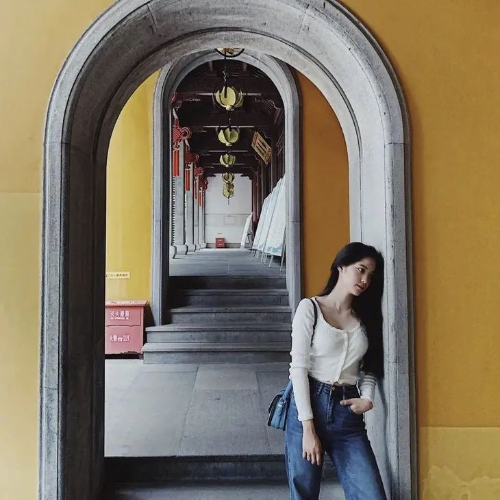 bm|成千上万的女生在三里屯做BM女孩