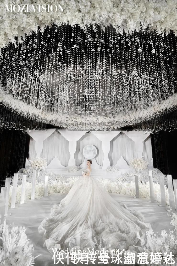婚礼|以月光之夜为灵感的白色水晶婚礼，让人陶醉在这美妙的气氛里
