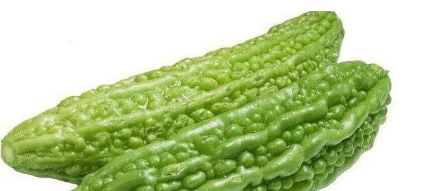 吃苦味|炒苦瓜时,要不要焯水去苦味?以下这种方法,炒出来清香可口