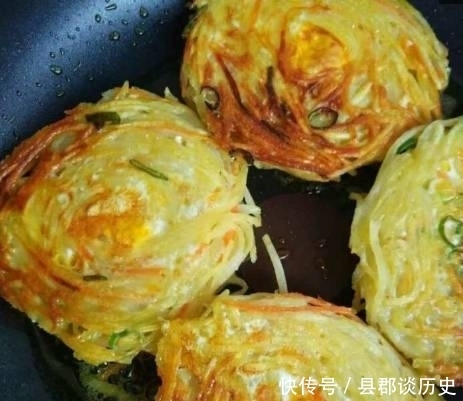 营养又鲜美的土豆胡萝卜丝饼!早餐不用再到外面买!