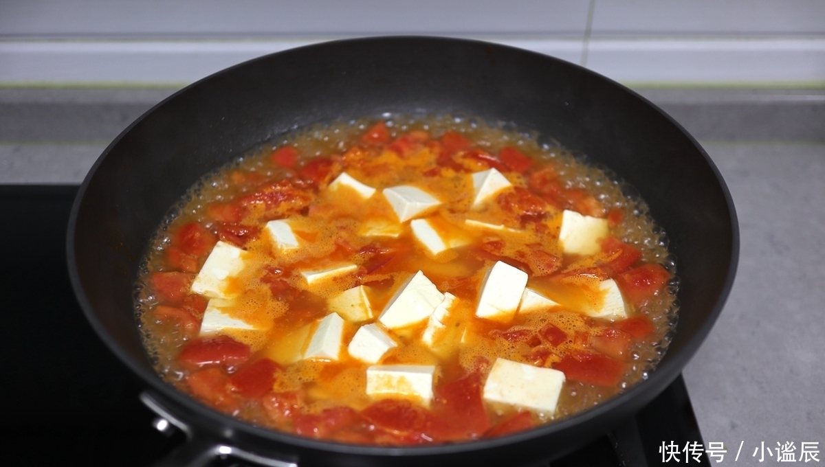 豆腐|春季多吃此道汤菜,味美补钙,大人孩子少闹病,男人常吃身体壮