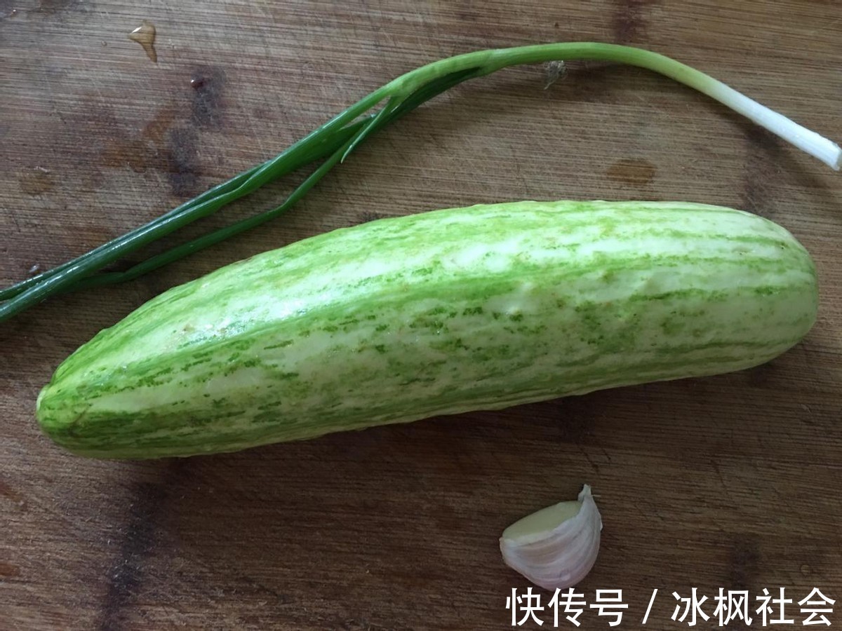 美味|自制美味凉皮,香辣开胃,太好吃了,再也不用出去吃了