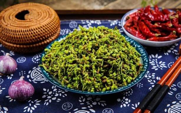 凉拌|65种野菜图片,带你认识不同的野菜和吃法,你想要的野菜这里都有