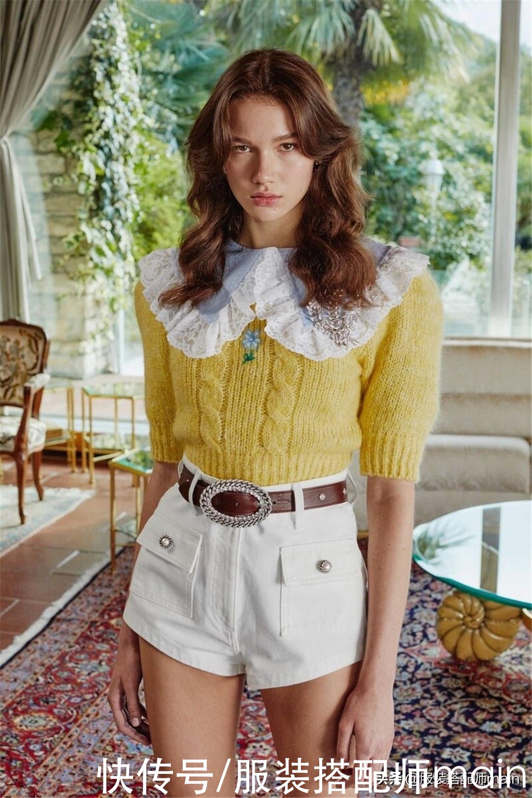 谁穿谁好看的娃娃领衬衫，注意好3个搭配细节，非常提气质