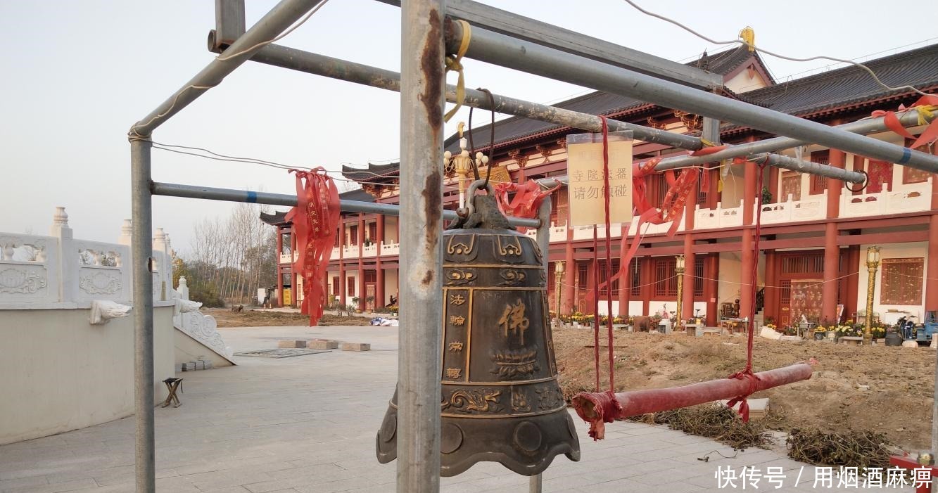 中年|菏泽城西南这处寺院依水而建, 迟重瑞为其捐赠一尊三面观音！