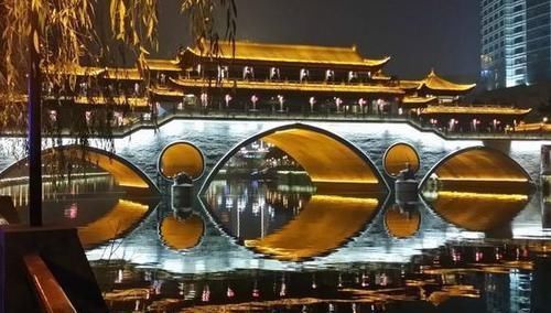 中国|最适合老年人去的3个城市，很多景点都免费，当地人更是热情好客