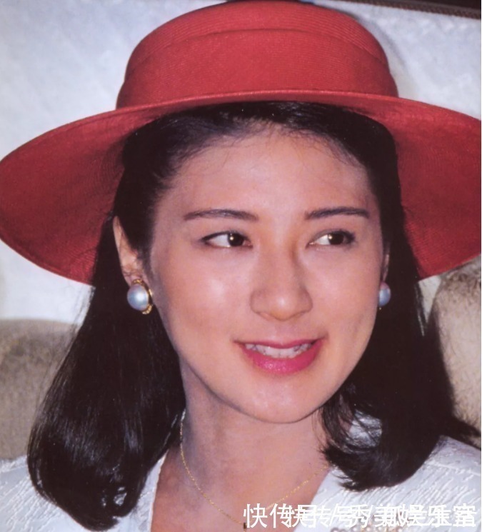 珍珠 最寒酸的皇室,珠宝都是复制黏贴,公主出嫁时还需归还给皇室